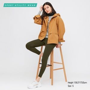Uniqlo Dark Green Airism Leggings